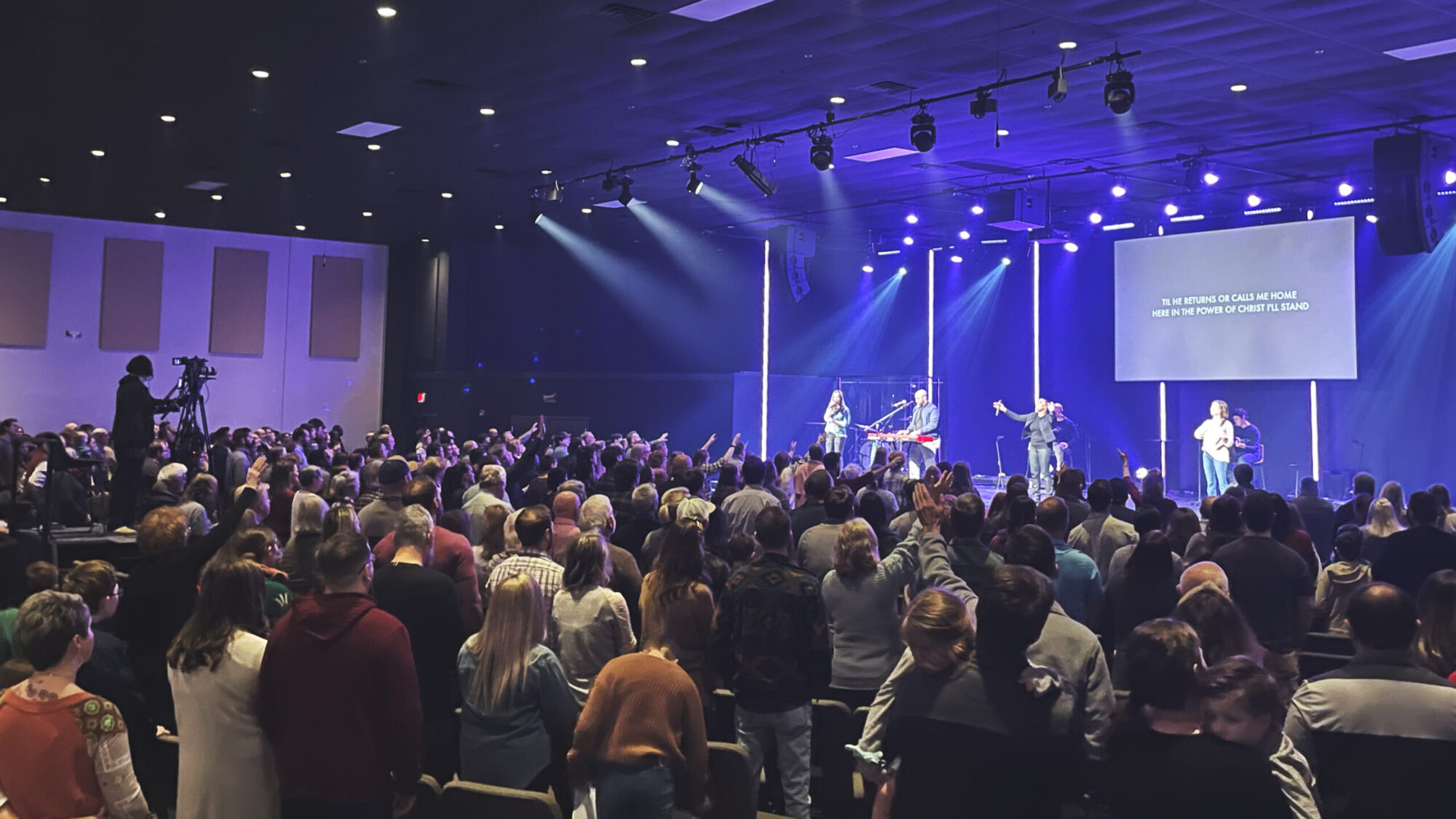 Group worshiping at The Summit Church in Maumelle, Arkansas